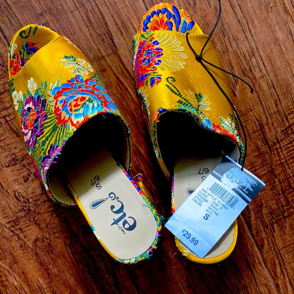 Rue21 Brand new heels with tags